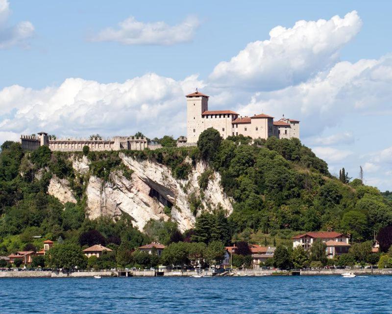 Affittacamere La Quiete Арона Экстерьер фото